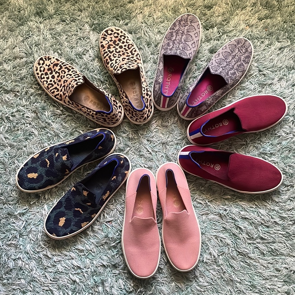 Lot of 4 pairs of Rothy’s sz 8 sneakers coral, garnet, camo cat, blue dot